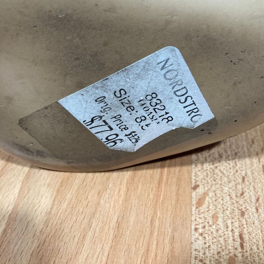 Ivanka Trump • Women's Oasia Block Heels (8.5 M) suede • adjustable ankle strap - Picture 7 of 8